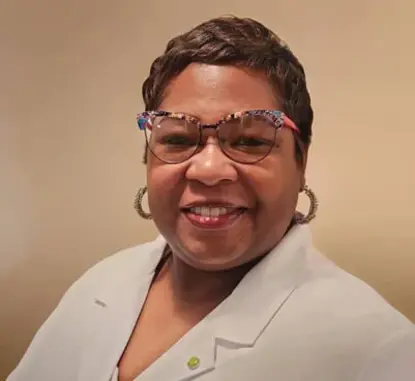 Regina  Evans Photo